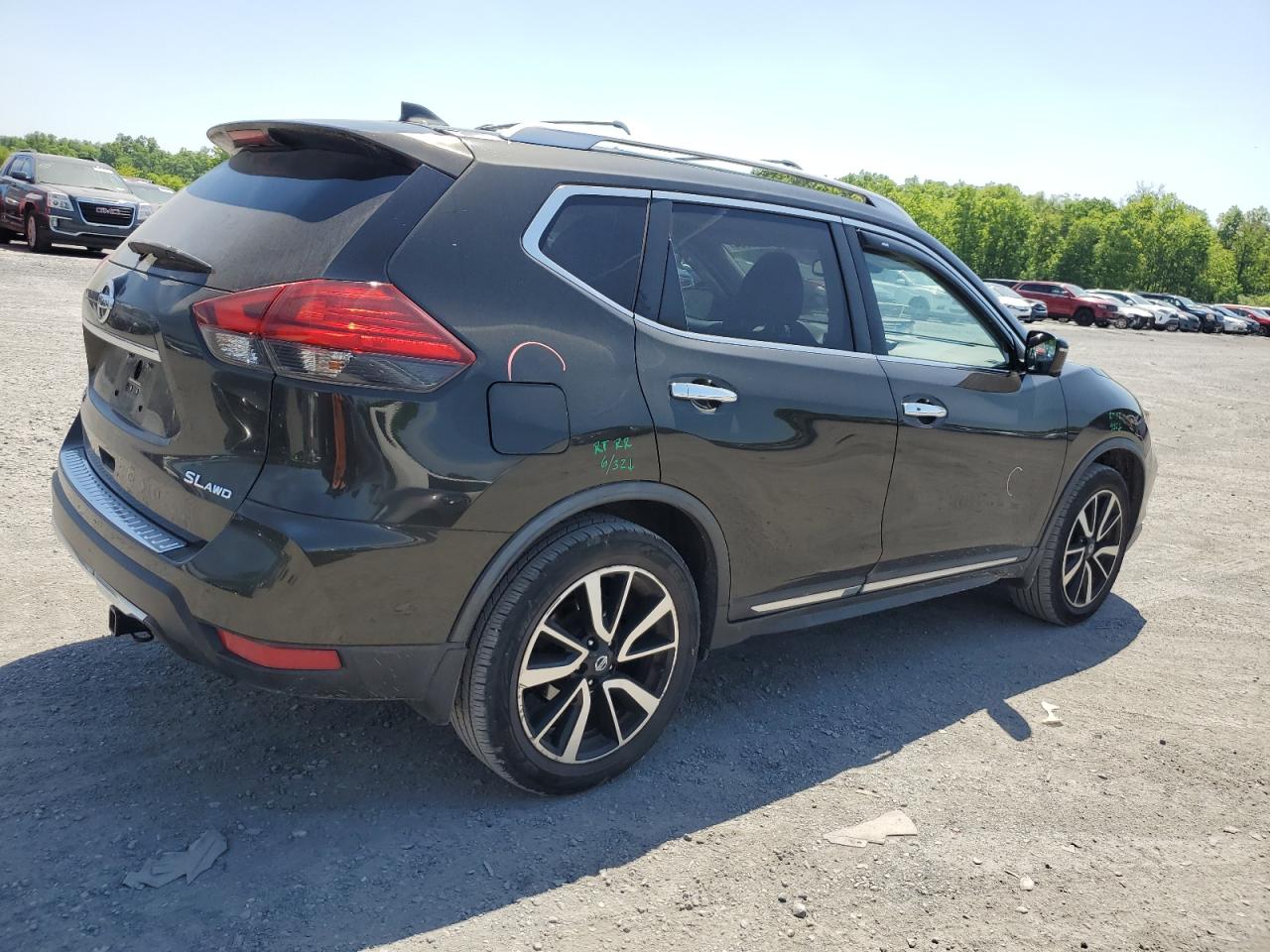 Photo 2 VIN: JN8AT2MV0HW026821 - NISSAN ROGUE 