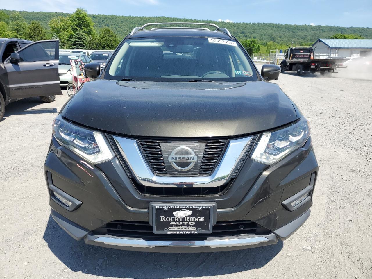 Photo 4 VIN: JN8AT2MV0HW026821 - NISSAN ROGUE 