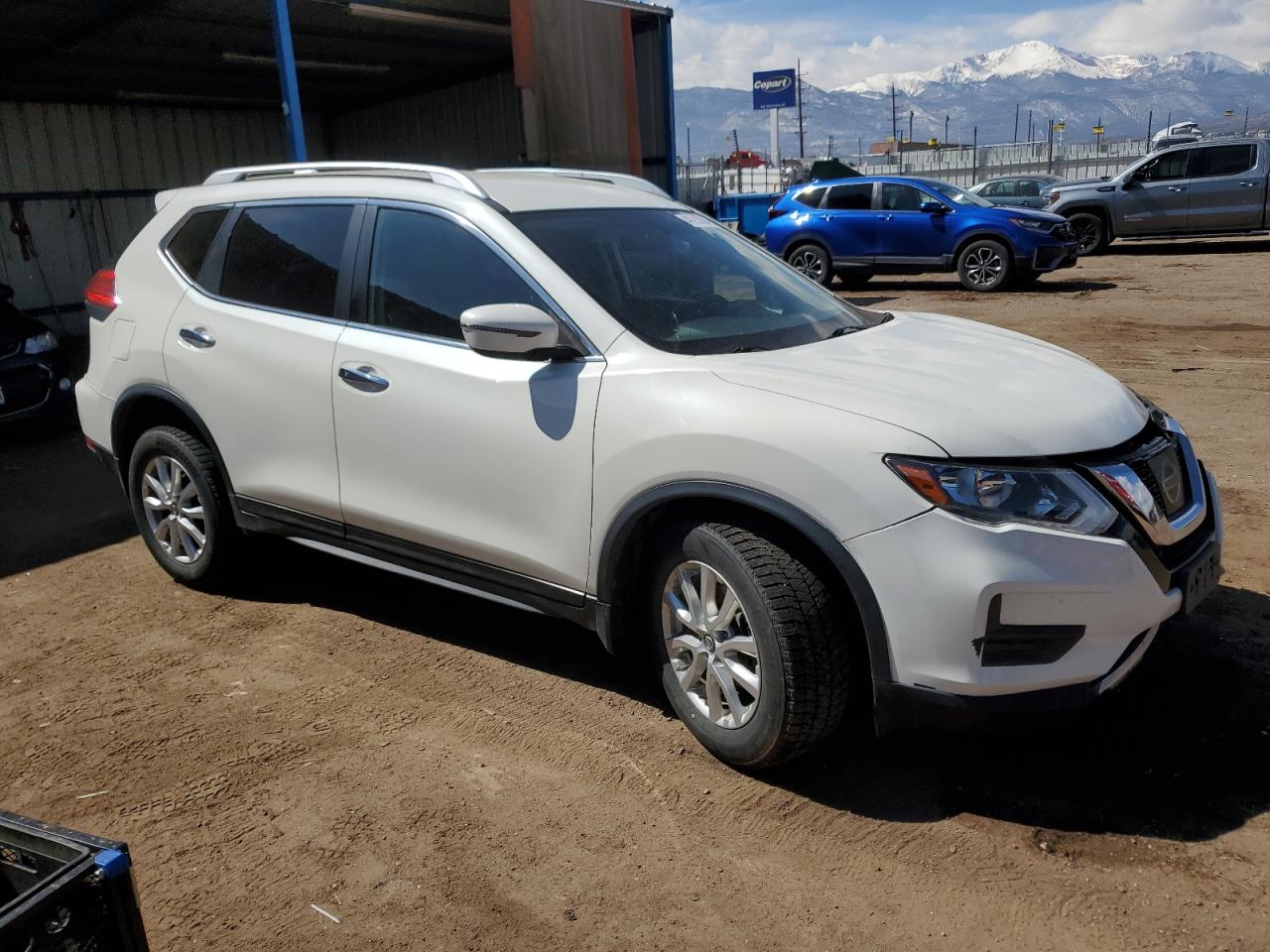 Photo 3 VIN: JN8AT2MV0HW270646 - NISSAN ROGUE 