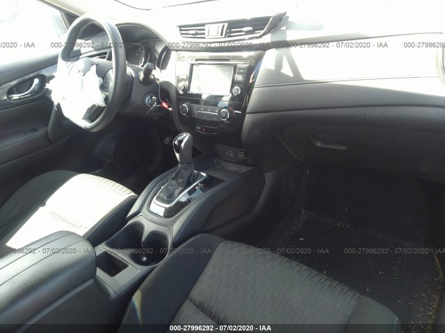 Photo 4 VIN: JN8AT2MV0JW302033 - NISSAN ROGUE 