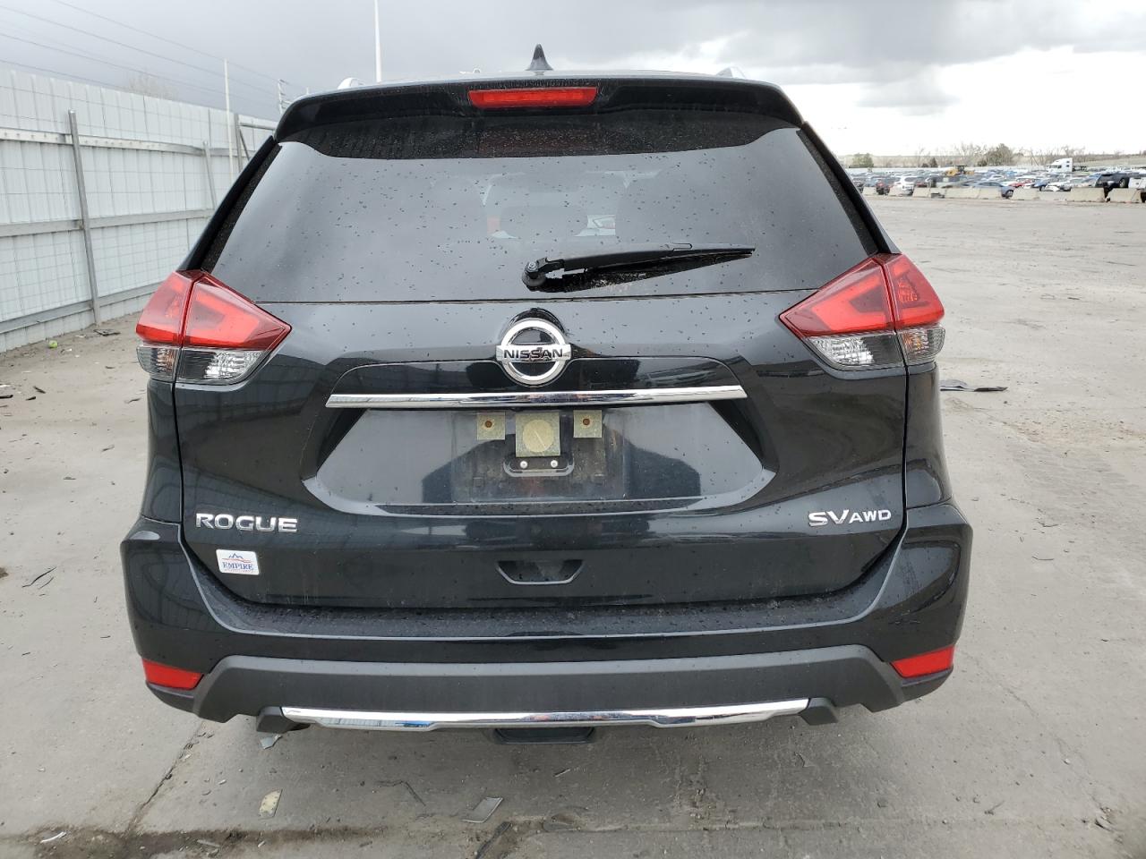 Photo 5 VIN: JN8AT2MV0JW308219 - NISSAN ROGUE 