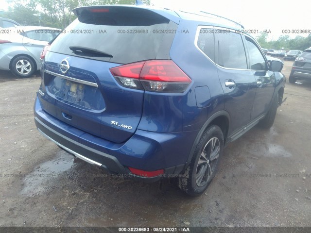 Photo 3 VIN: JN8AT2MV0JW318362 - NISSAN ROGUE 