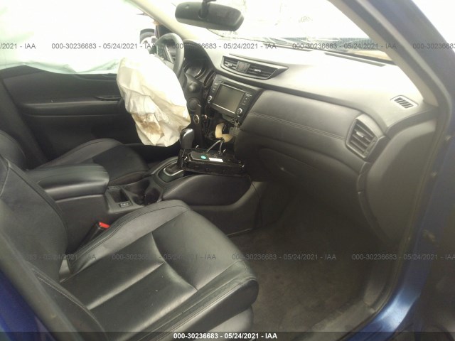 Photo 4 VIN: JN8AT2MV0JW318362 - NISSAN ROGUE 