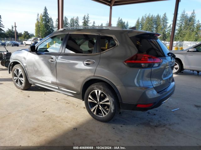 Photo 2 VIN: JN8AT2MV0JW319527 - NISSAN ROGUE 