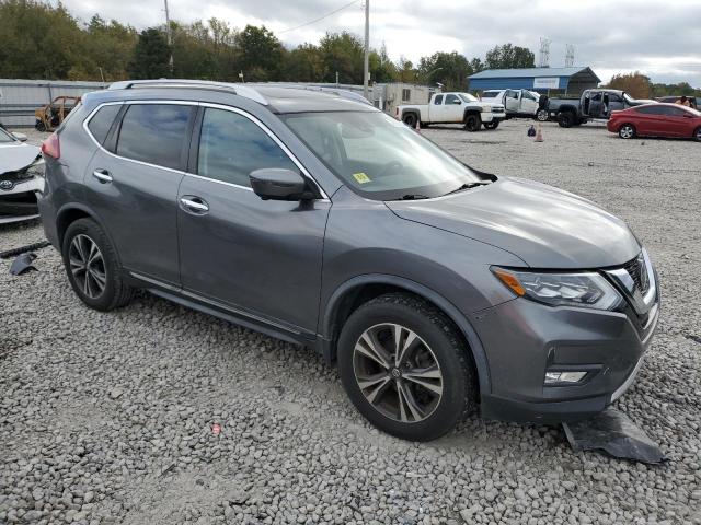 Photo 3 VIN: JN8AT2MV0JW319737 - NISSAN ROGUE S 