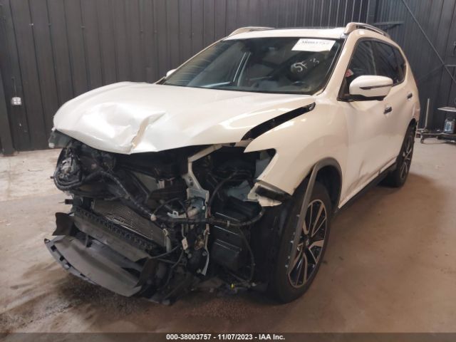 Photo 1 VIN: JN8AT2MV0JW340409 - NISSAN ROGUE 