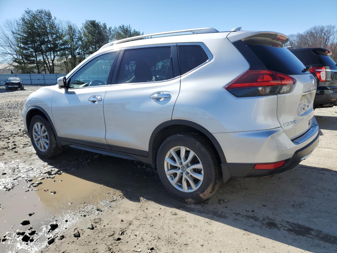 Photo 1 VIN: JN8AT2MV0JW348784 - NISSAN ROGUE 