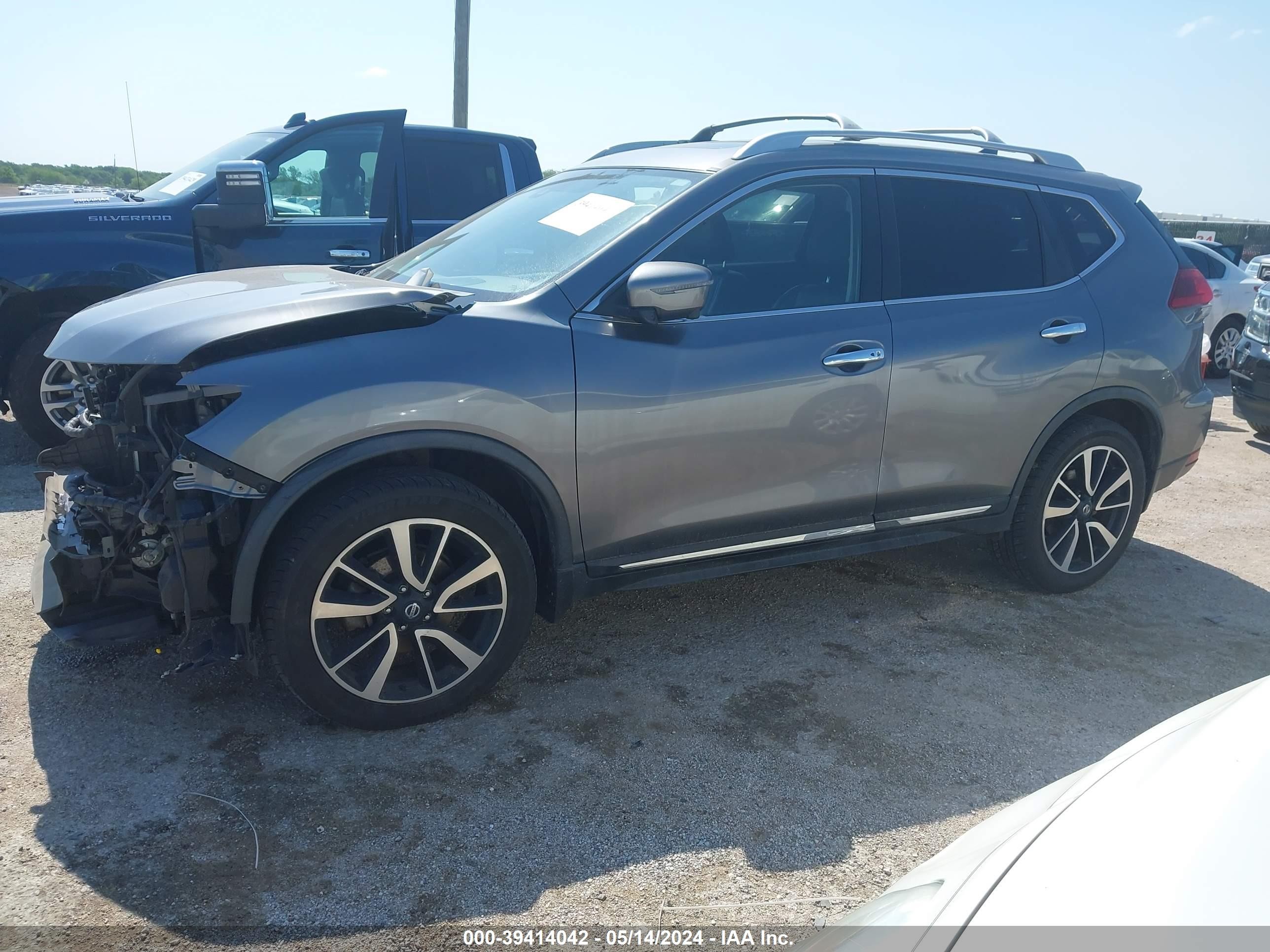 Photo 1 VIN: JN8AT2MV0JW354861 - NISSAN ROGUE 