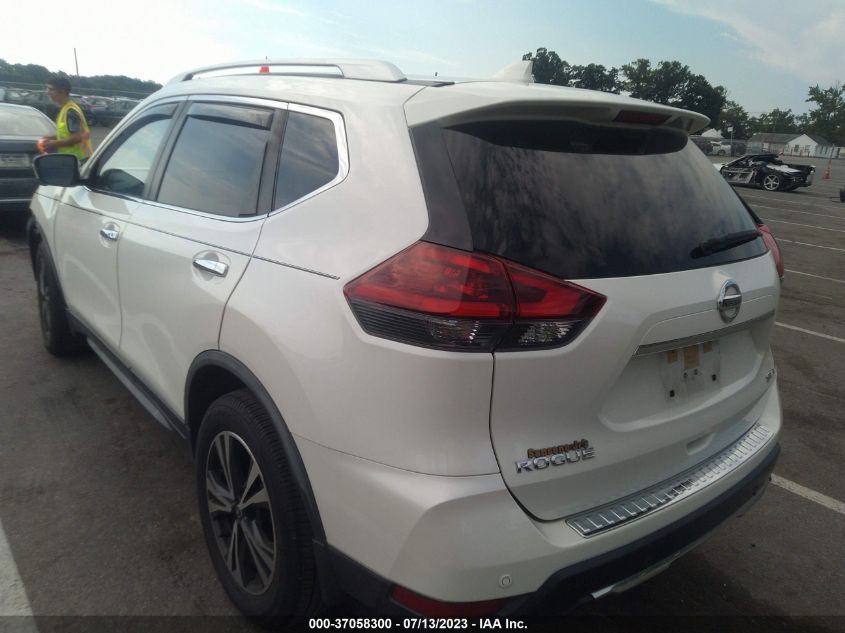 Photo 2 VIN: JN8AT2MV0KW395220 - NISSAN ROGUE 