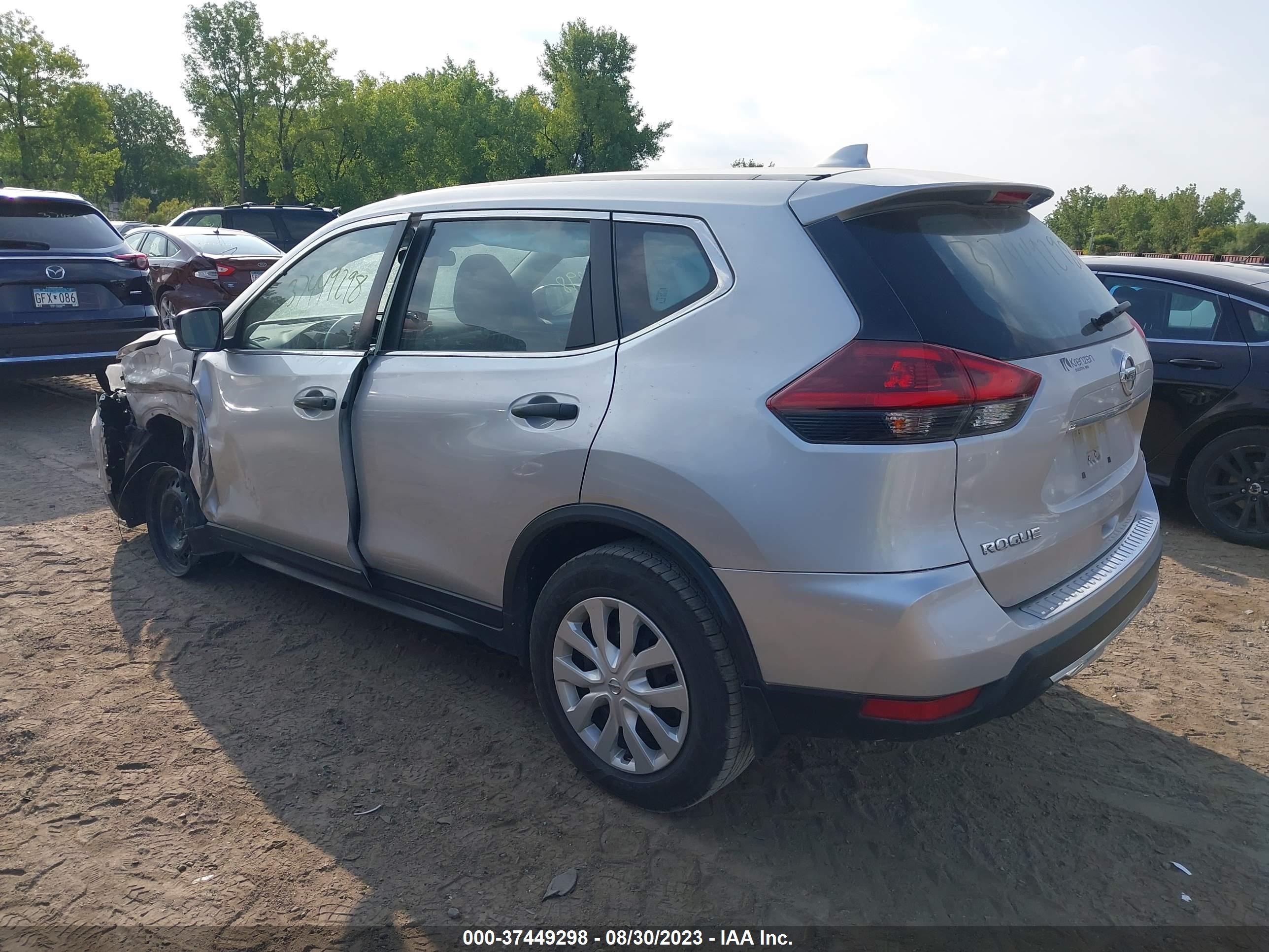 Photo 2 VIN: JN8AT2MV0LW109822 - NISSAN ROGUE 