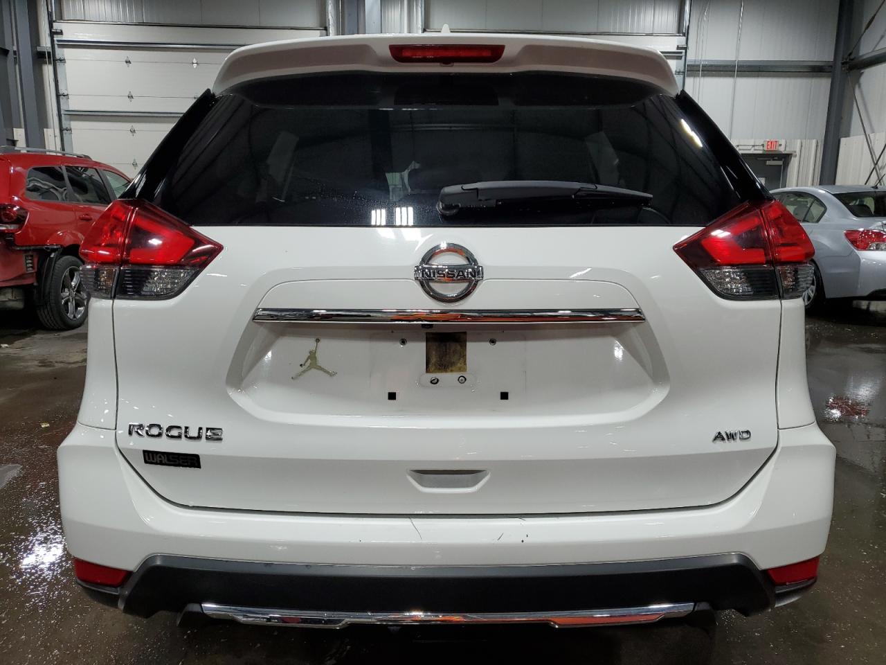 Photo 5 VIN: JN8AT2MV1HW011535 - NISSAN ROGUE 