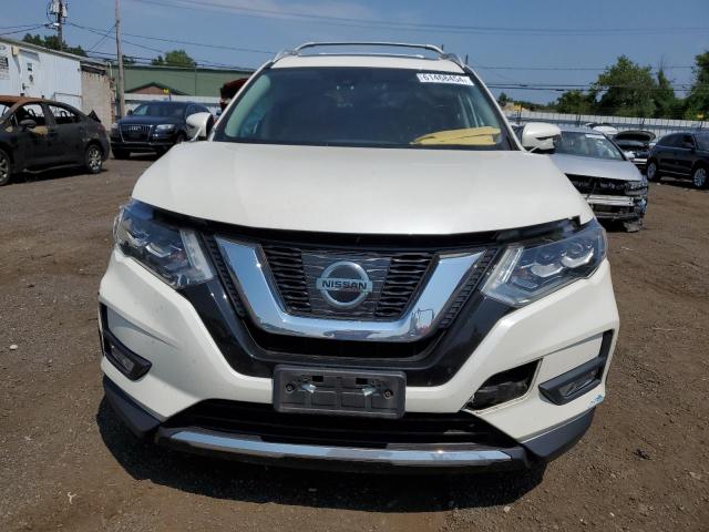 Photo 4 VIN: JN8AT2MV1HW027041 - NISSAN ROGUE 