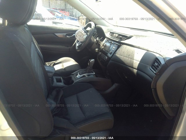 Photo 4 VIN: JN8AT2MV1HW252558 - NISSAN ROGUE 