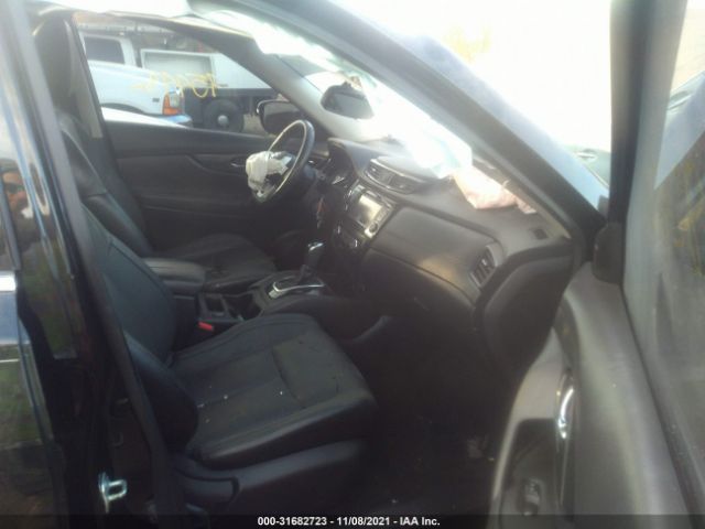 Photo 4 VIN: JN8AT2MV1HW255167 - NISSAN ROGUE 