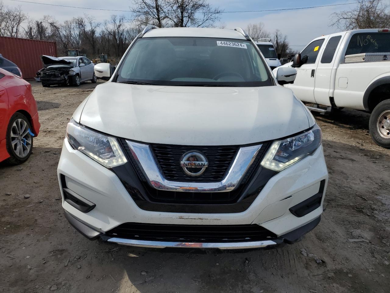 Photo 4 VIN: JN8AT2MV1JW306558 - NISSAN ROGUE 