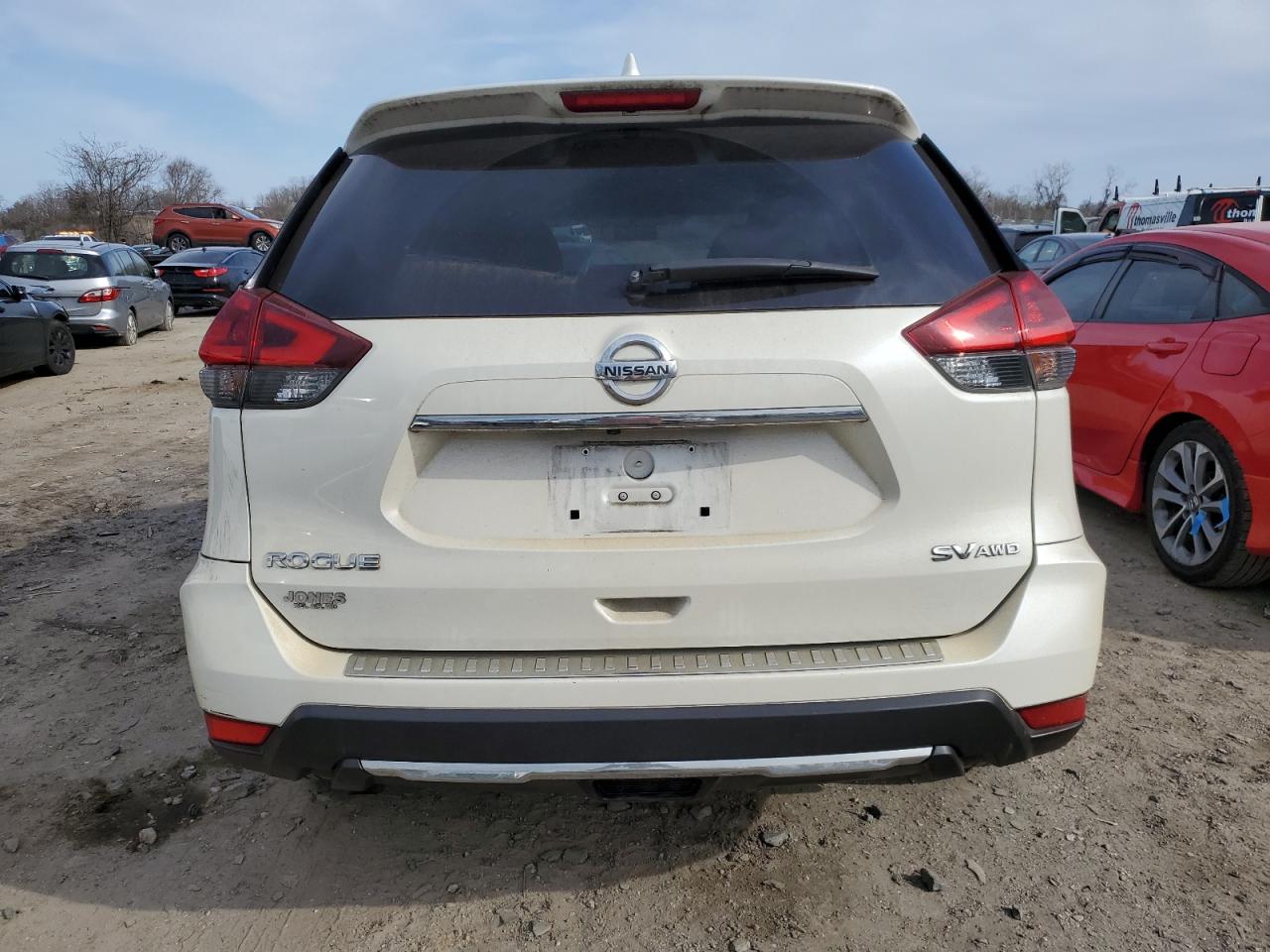 Photo 5 VIN: JN8AT2MV1JW306558 - NISSAN ROGUE 