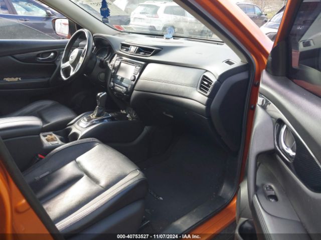 Photo 4 VIN: JN8AT2MV1JW340502 - NISSAN ROGUE 