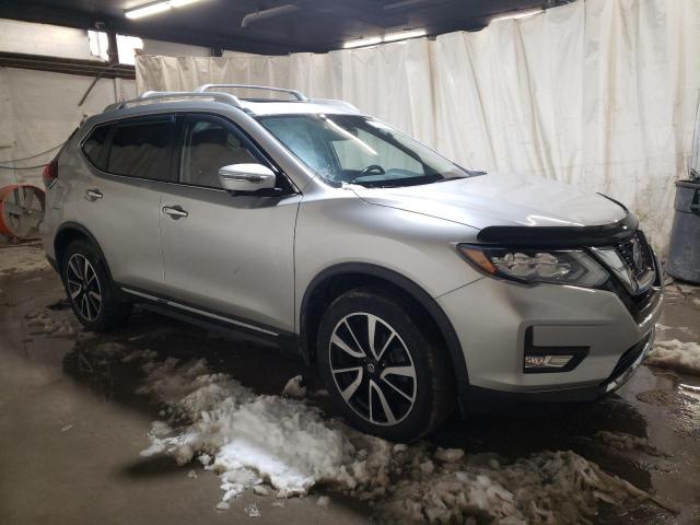 Photo 3 VIN: JN8AT2MV1JW341004 - NISSAN ROGUE 