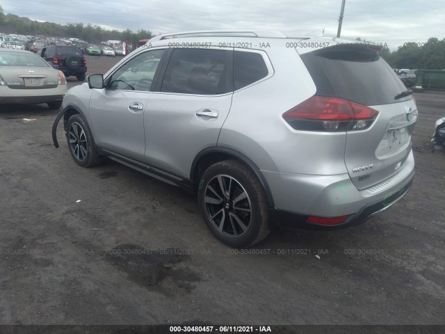 Photo 2 VIN: JN8AT2MV1JW341410 - NISSAN ROGUE 