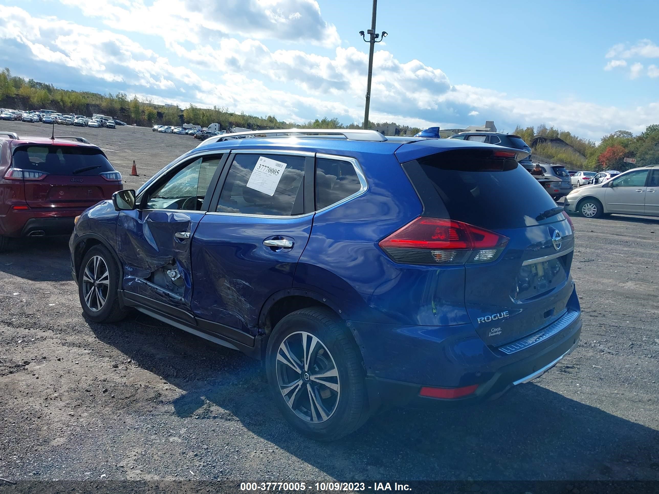 Photo 2 VIN: JN8AT2MV1LW101583 - NISSAN ROGUE 