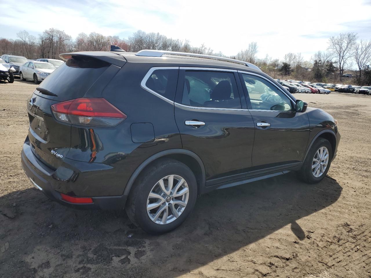 Photo 2 VIN: JN8AT2MV1LW141372 - NISSAN ROGUE 