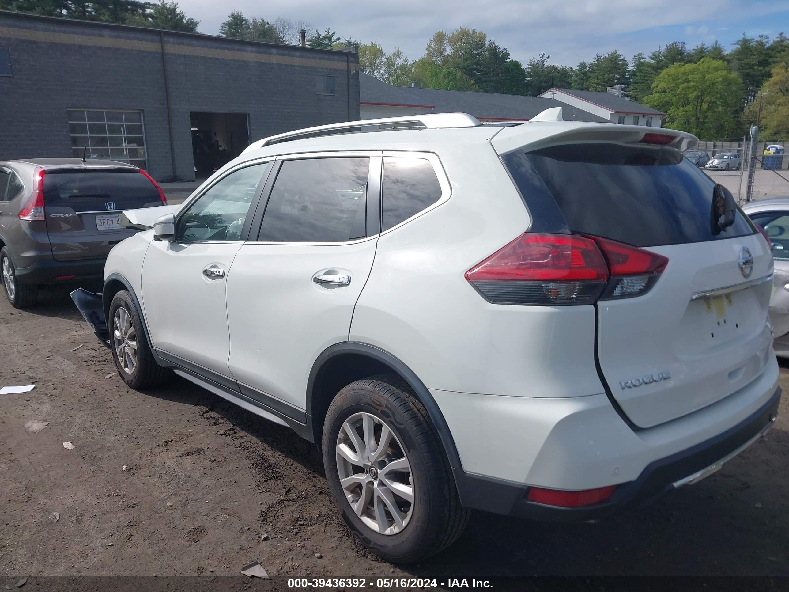 Photo 2 VIN: JN8AT2MV1LW142778 - NISSAN ROGUE 