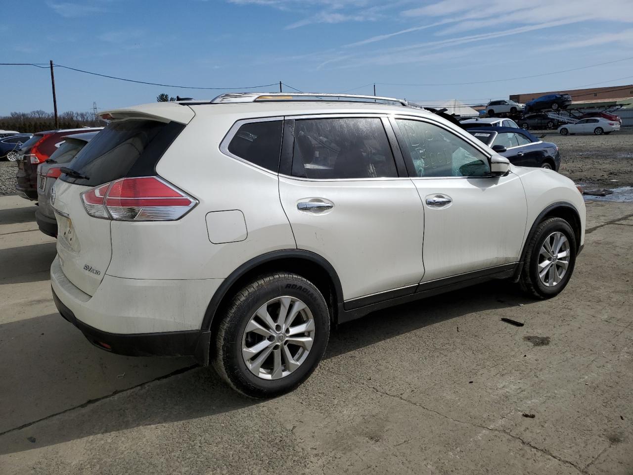 Photo 2 VIN: JN8AT2MV2GW151690 - NISSAN ROGUE 