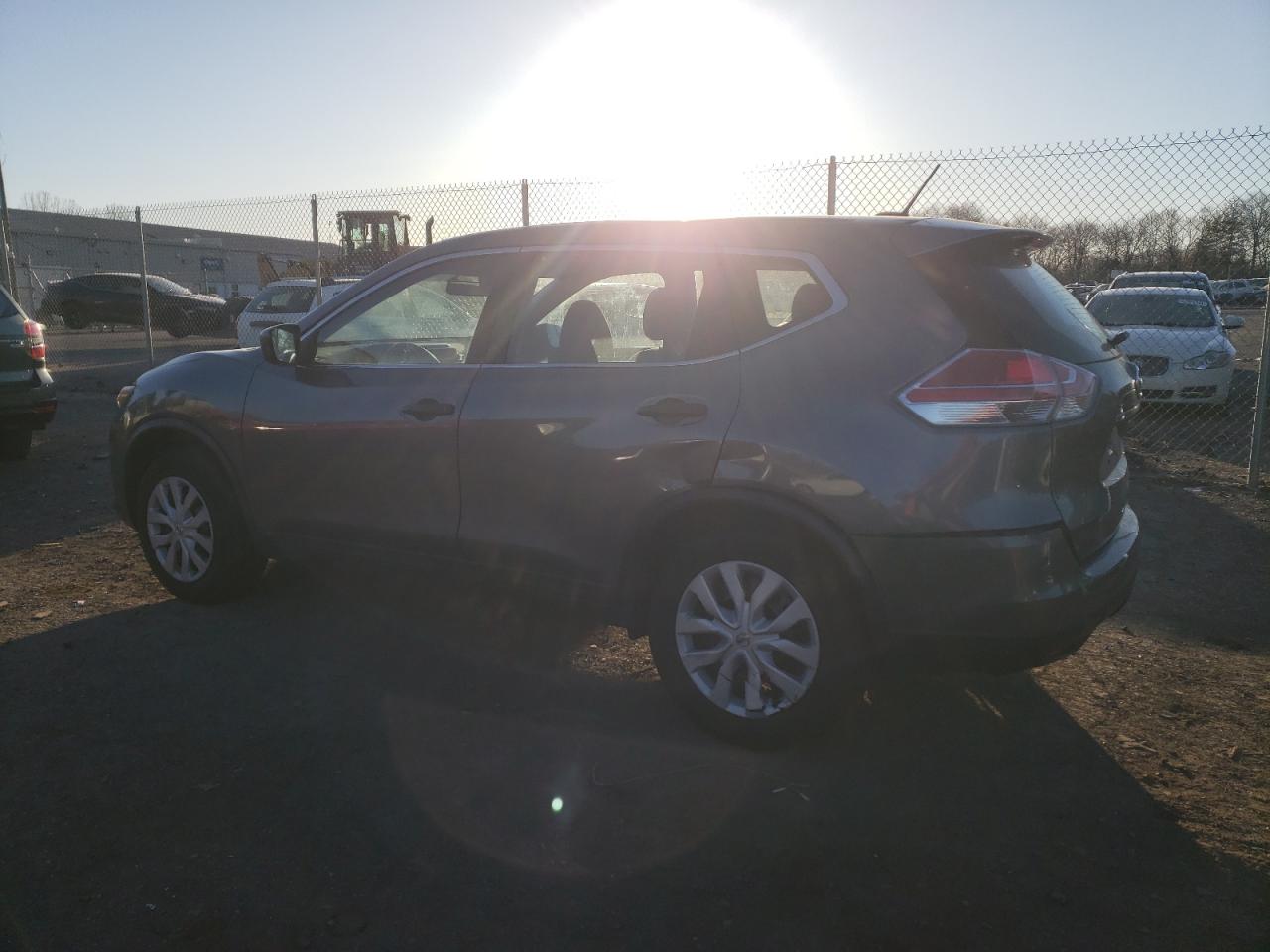 Photo 1 VIN: JN8AT2MV2GW154265 - NISSAN ROGUE 