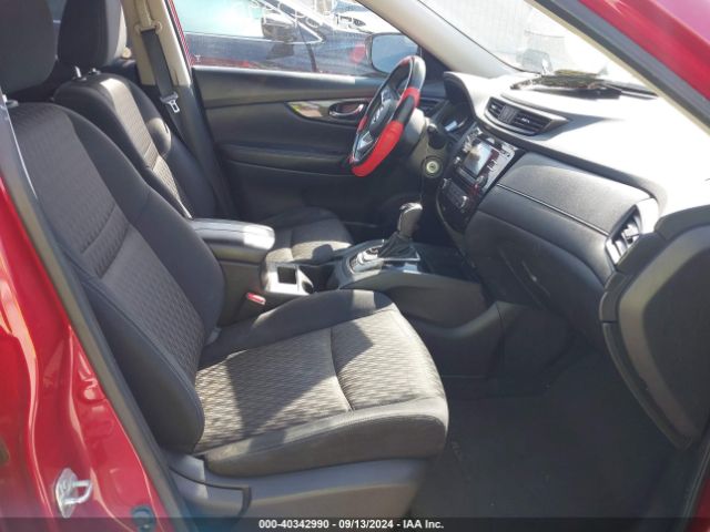 Photo 4 VIN: JN8AT2MV2HW006232 - NISSAN ROGUE 