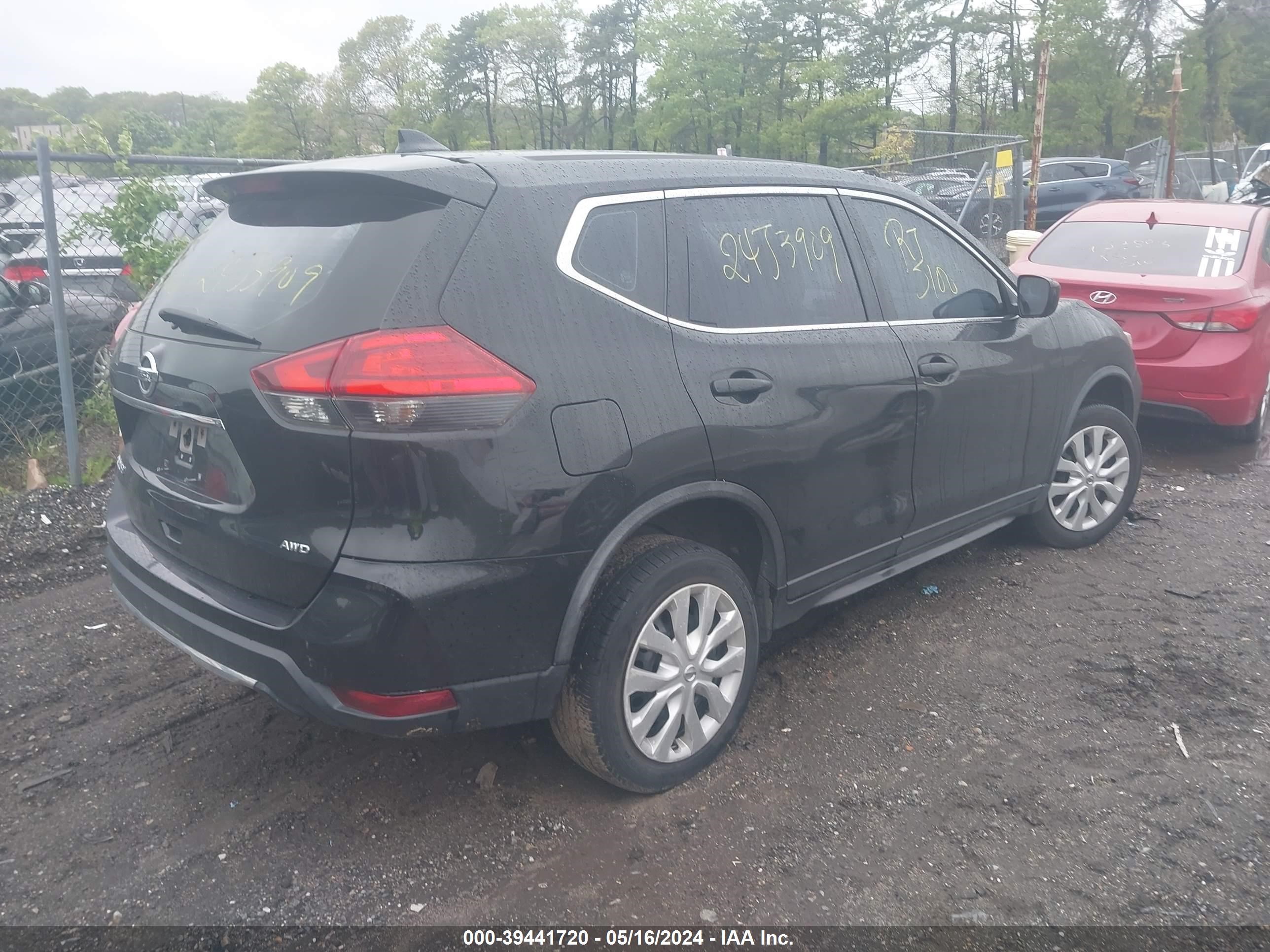 Photo 3 VIN: JN8AT2MV2HW007803 - NISSAN ROGUE 