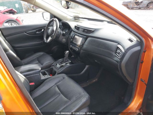 Photo 4 VIN: JN8AT2MV2HW023788 - NISSAN ROGUE 