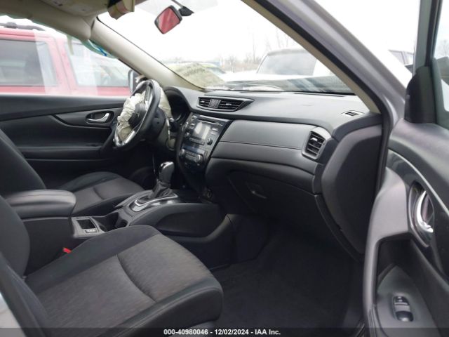 Photo 4 VIN: JN8AT2MV2HW252522 - NISSAN ROGUE 