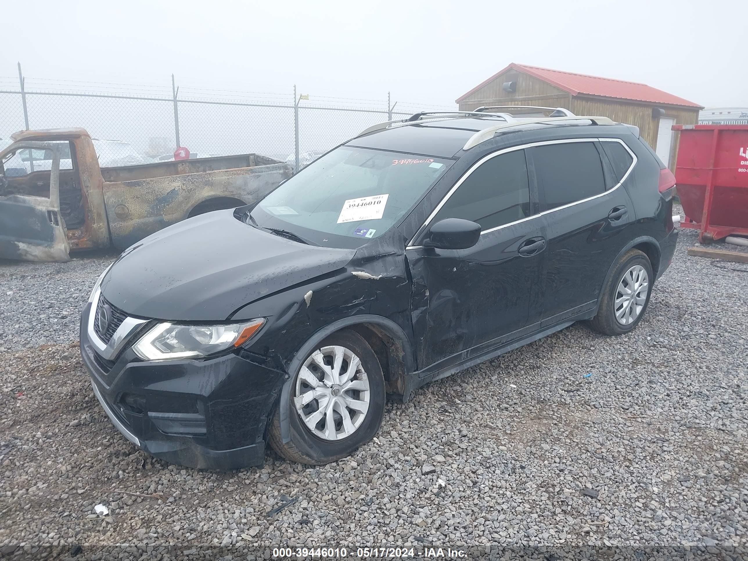 Photo 1 VIN: JN8AT2MV2JW315009 - NISSAN ROGUE 