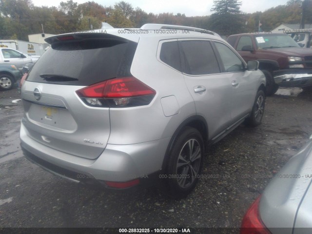 Photo 3 VIN: JN8AT2MV2JW318217 - NISSAN ROGUE 