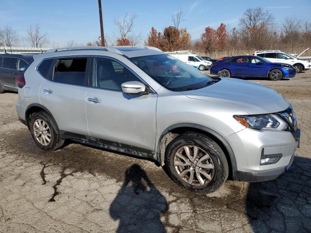 Photo 3 VIN: JN8AT2MV2JW347412 - NISSAN ROGUE 