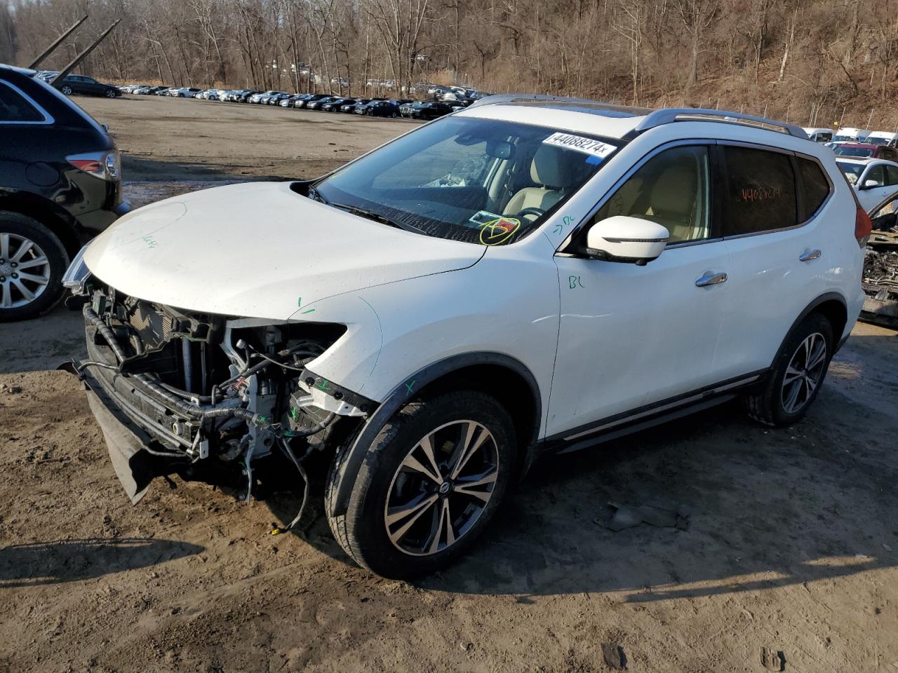 Photo 0 VIN: JN8AT2MV2JW353565 - NISSAN ROGUE 