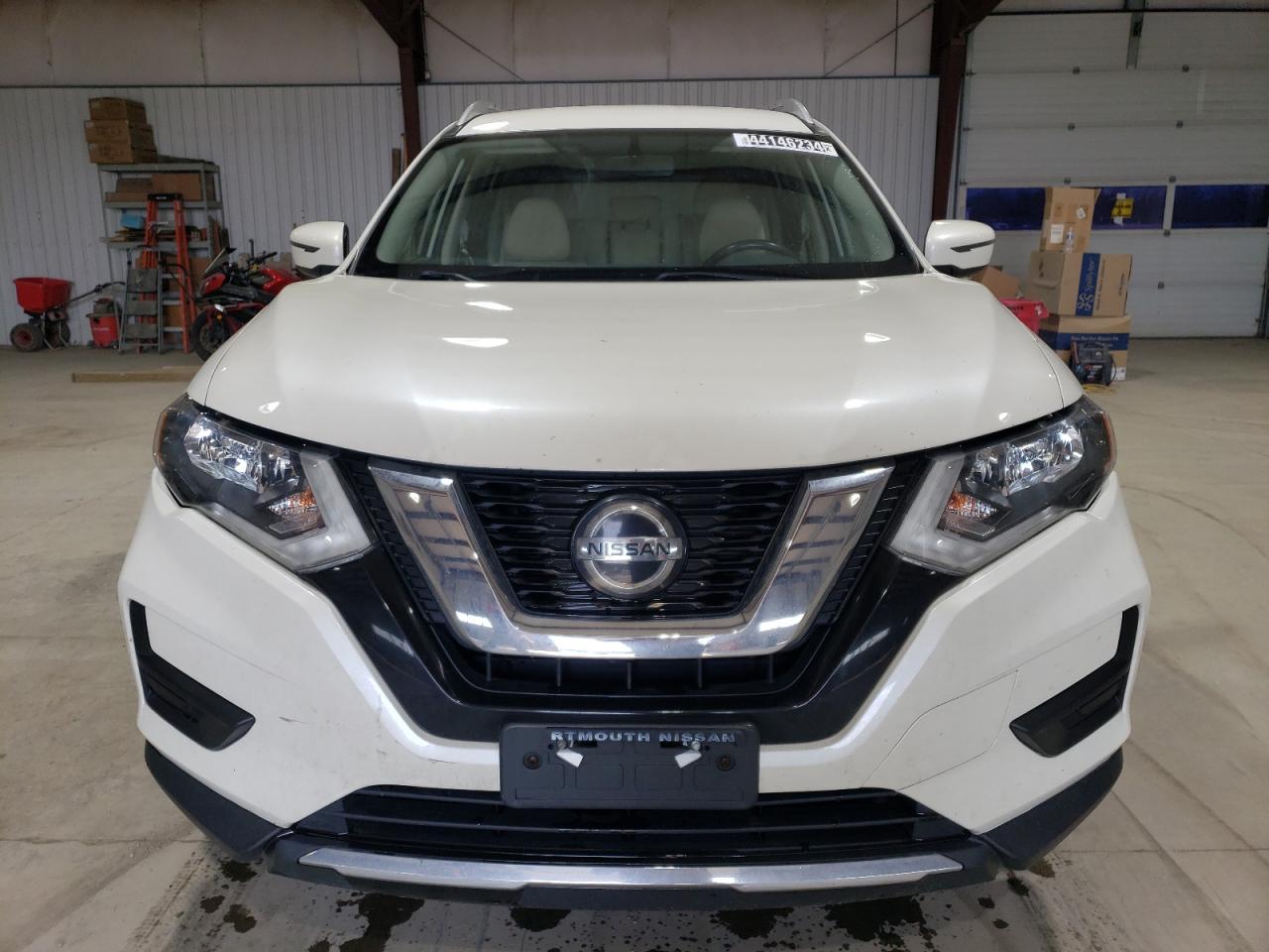 Photo 4 VIN: JN8AT2MV2JW354957 - NISSAN ROGUE 