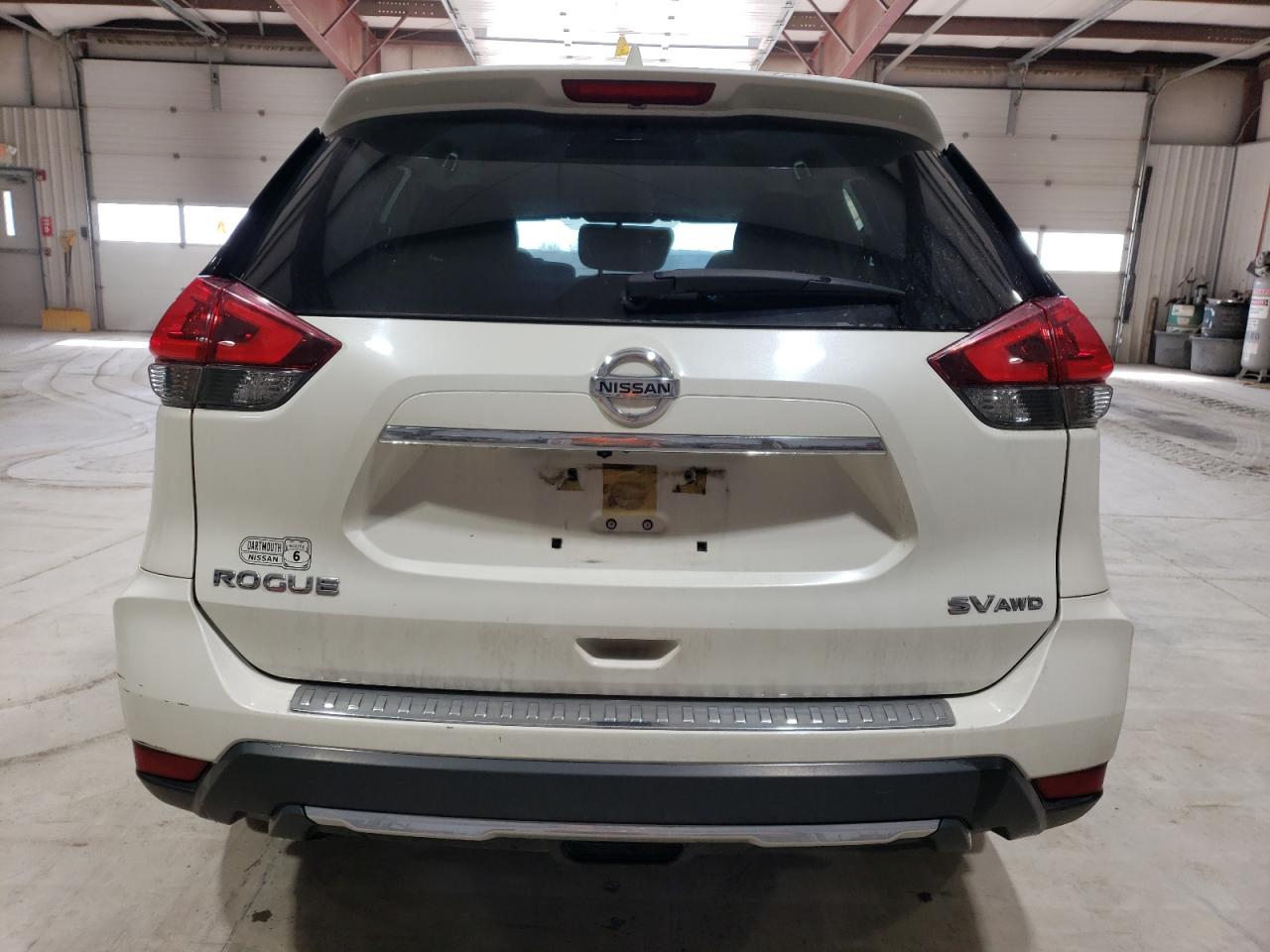 Photo 5 VIN: JN8AT2MV2JW354957 - NISSAN ROGUE 