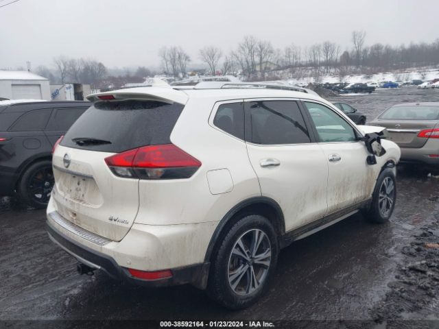 Photo 3 VIN: JN8AT2MV2KW400210 - NISSAN ROGUE 