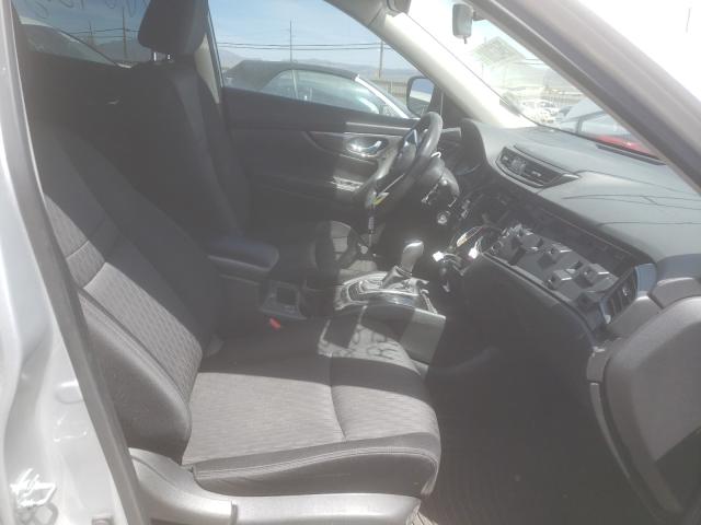 Photo 4 VIN: JN8AT2MV3HW255137 - NISSAN ROGUE 