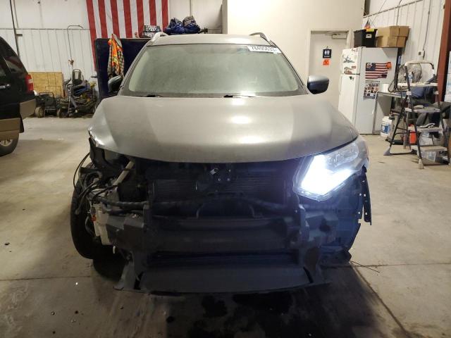 Photo 4 VIN: JN8AT2MV3HW256613 - NISSAN ROGUE 