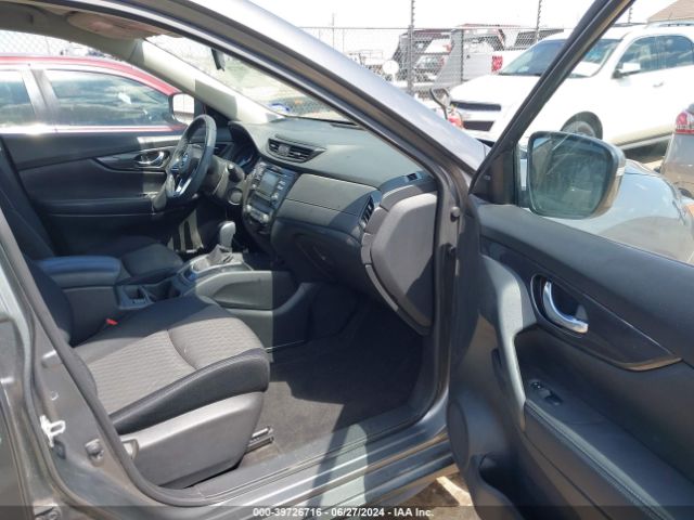 Photo 4 VIN: JN8AT2MV3HW263884 - NISSAN ROGUE 