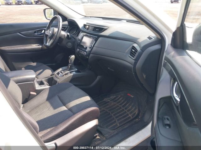 Photo 4 VIN: JN8AT2MV3HW283522 - NISSAN ROGUE 