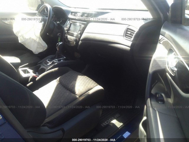 Photo 4 VIN: JN8AT2MV3KW388875 - NISSAN ROGUE 