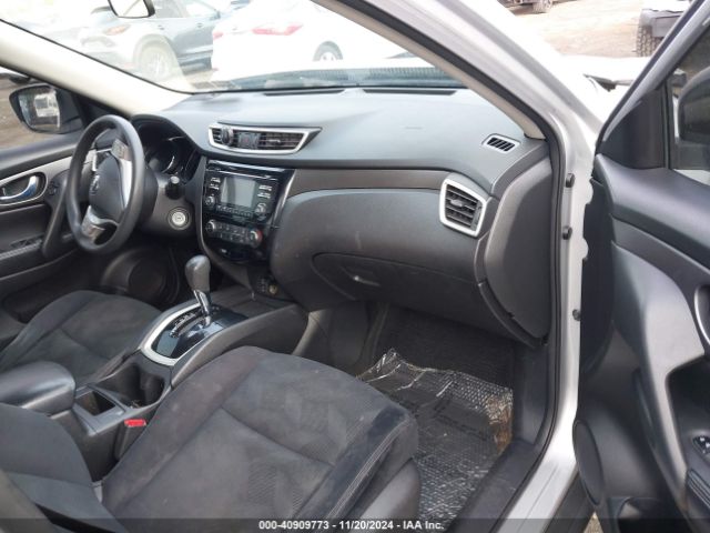 Photo 4 VIN: JN8AT2MV4GW137399 - NISSAN ROGUE 