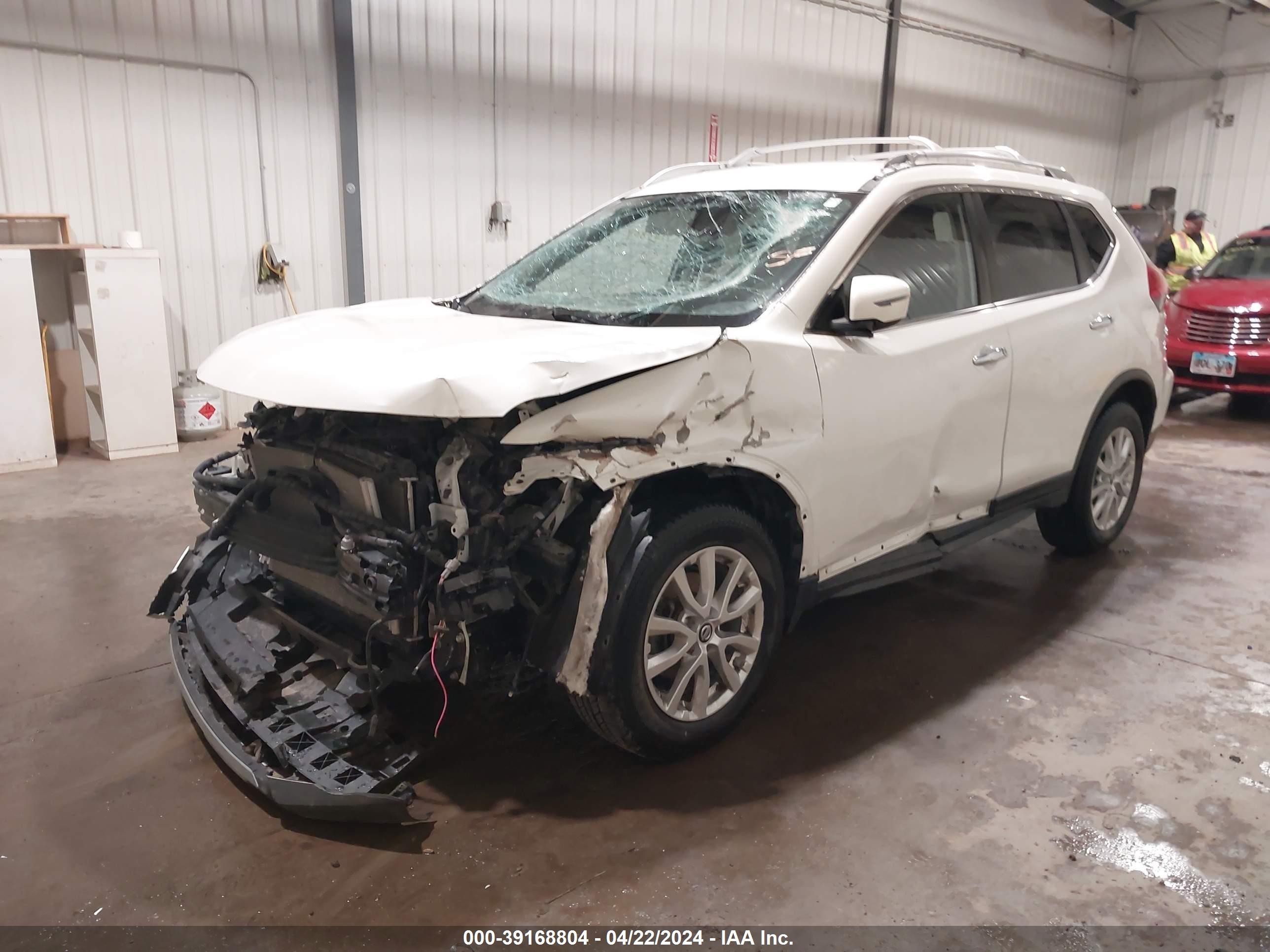 Photo 1 VIN: JN8AT2MV4HW001503 - NISSAN ROGUE 