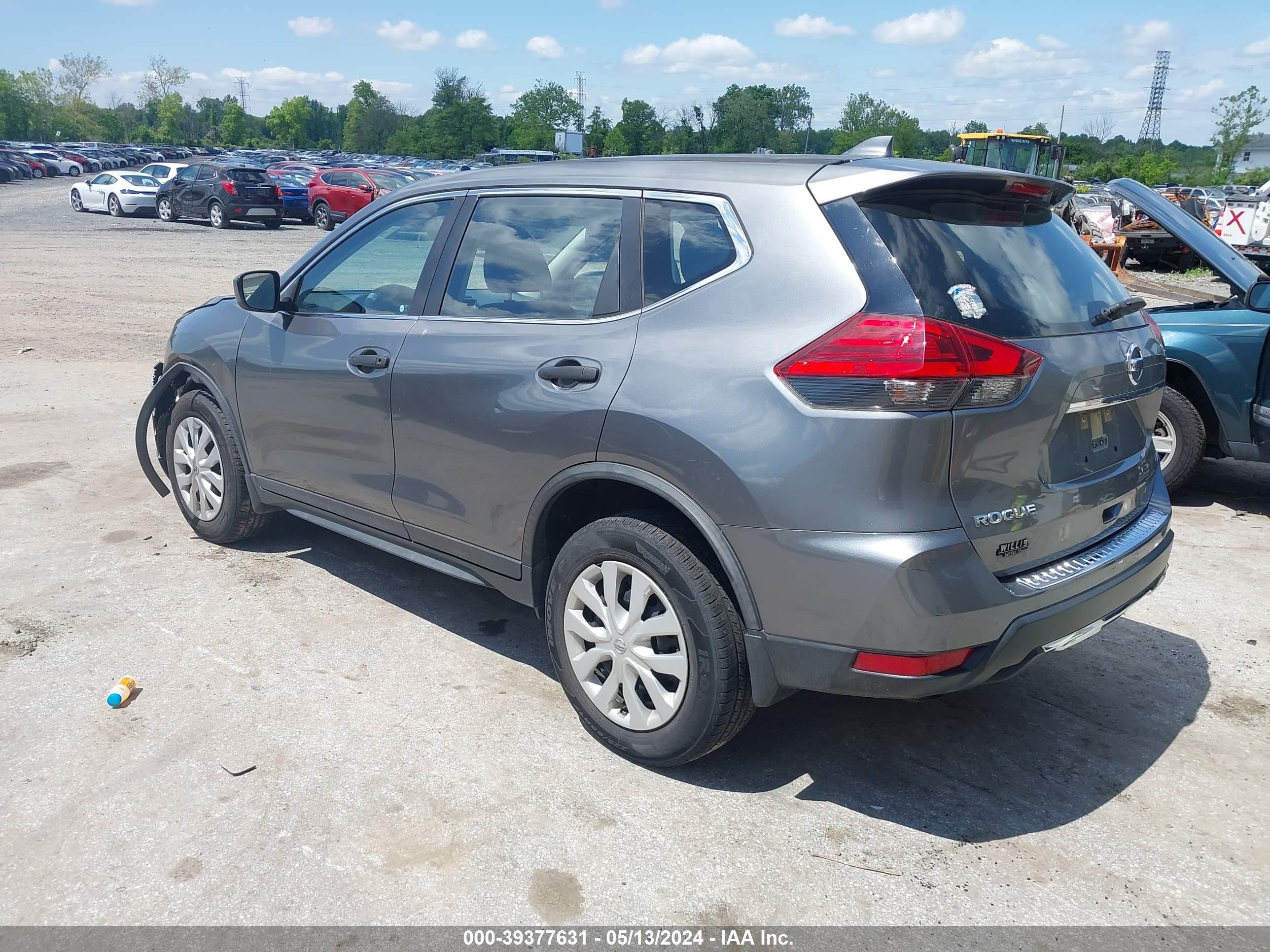 Photo 2 VIN: JN8AT2MV4HW004286 - NISSAN ROGUE 