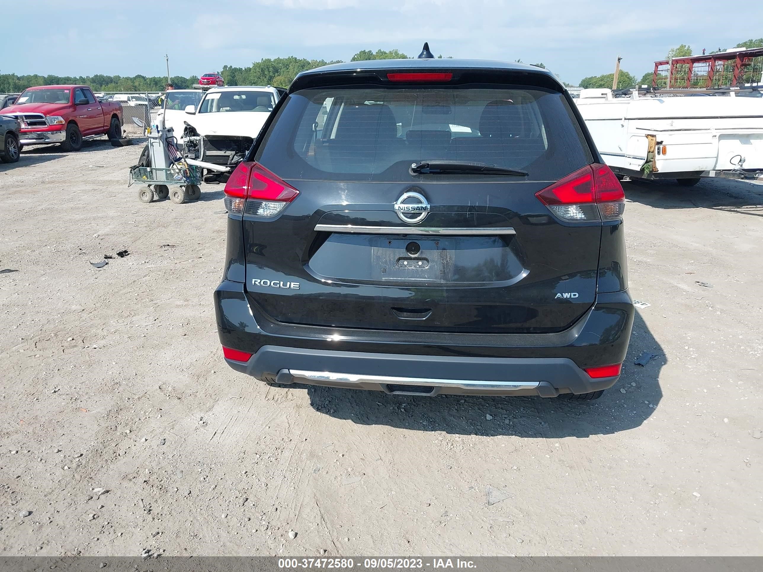 Photo 15 VIN: JN8AT2MV4HW010511 - NISSAN ROGUE 