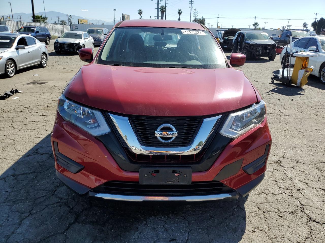 Photo 4 VIN: JN8AT2MV4HW261013 - NISSAN ROGUE 