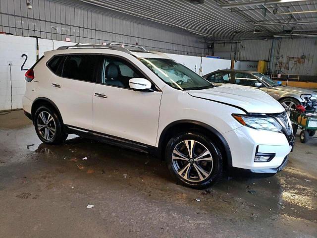 Photo 3 VIN: JN8AT2MV4HW271119 - NISSAN ROGUE 